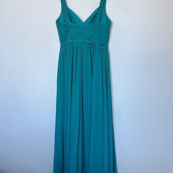 Azazie Chanel in the colour Jade (discontinued colour - size A8) - Picture 4 of 7